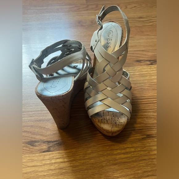 Guess ladies cork heel sandals - Picture 5 of 10